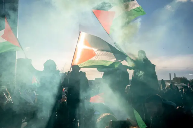 تظاهرات مؤيدة للفلسطينيين في العاصمة البريطانية لندن