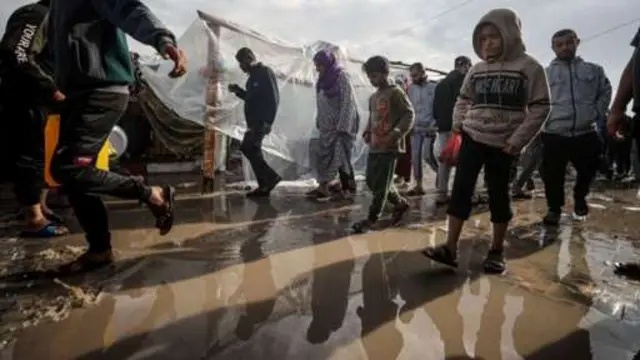 Gaza rain