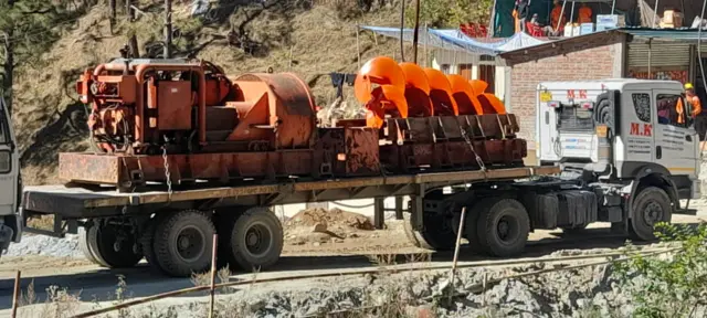उत्तराखंड टनल हादसा: रेस्क्यू ऑपरेशन का सातवां दिन, टनल में फंसे मजदूर क्या कह रहे हैं?