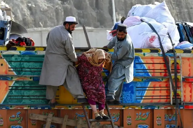 غیر ملکی افراد