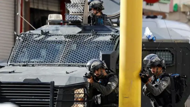 ضورة لقوات الجيش الإسرائيلي في الضفة