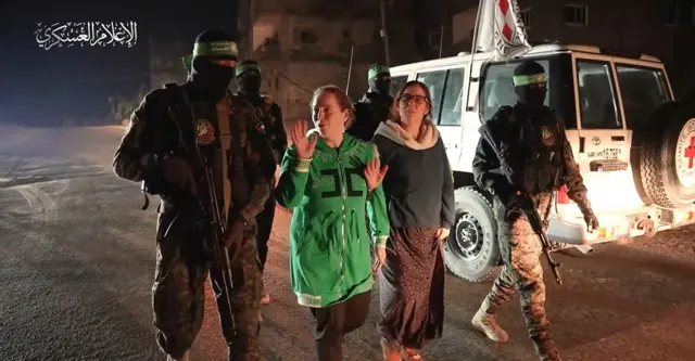 تسليم الدفعة السابعة من الرهائن للصليب الأحمر
