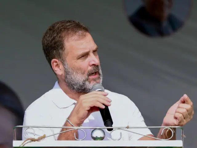 राहुला गांधी