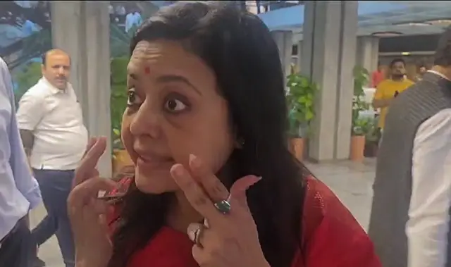 टीएमसी सांसद महुआ मोइत्रा