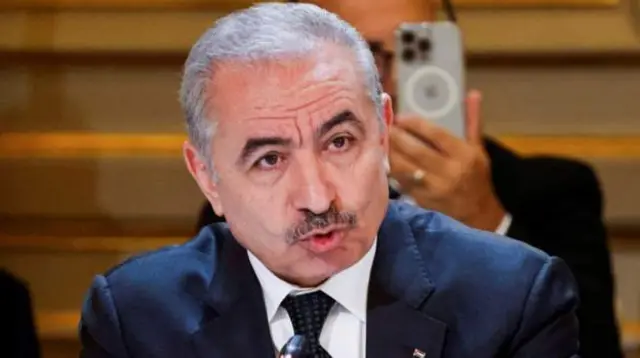 محمد اشتیه، نخست وزیر تشکیلات فلسطینی (که نوار غزه در کنترل آن نیستد) در مذاکرات پاریس حاضر شده اما از طریف اسرائیل کسی به این نشست اعزام نشده