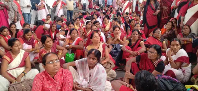 आंगनवाड़ी कार्यकर्ताओं का प्रदर्शन