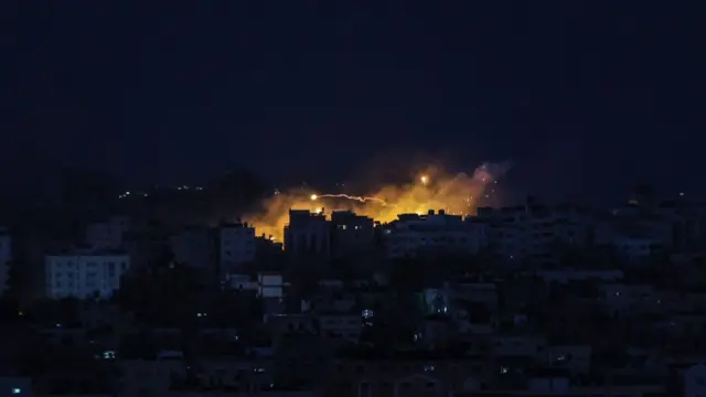 الفسفور الأبيض.