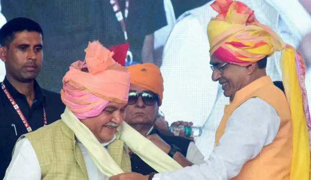 नरेंद्र तोमर के साथ शिवराज सिंह चौहान
