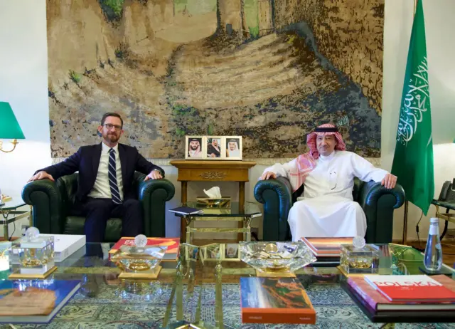 دیدار توماس وست با ولید خریجی، معاون وزارت خارجه عربستان