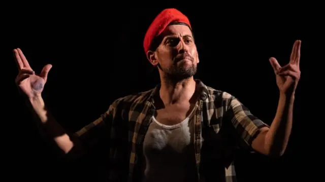 Ахмед Тобаси