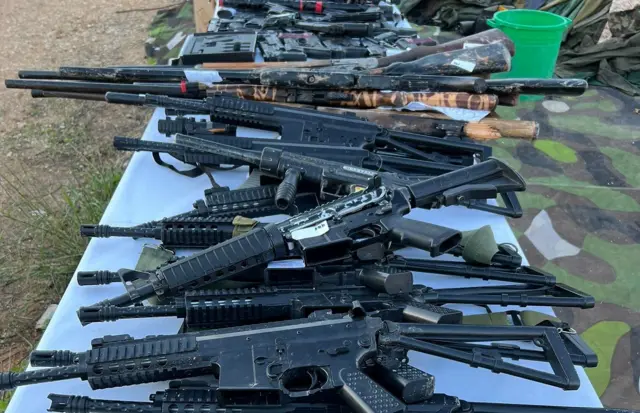 Оружие, изъятое ЦАХАЛ в ходе 60-часовой операции в Дженине на Западном берегу, 14 декабря 2023 года