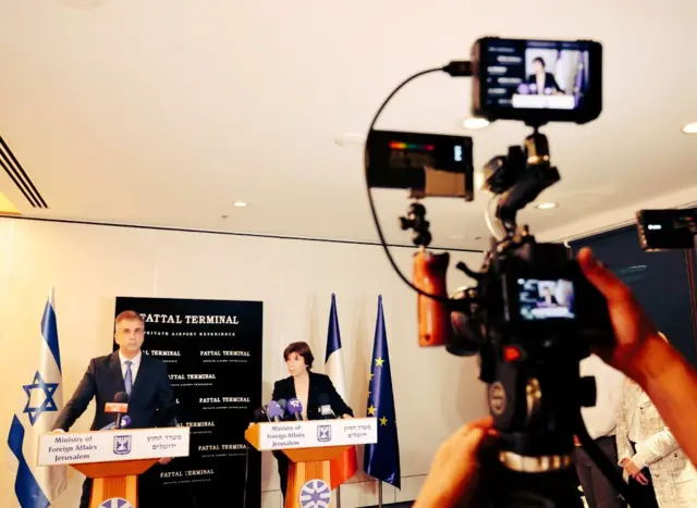 عقب مقتل أحد ديبلوماسيها، الخارجية الفرنسية تطلب هدنة فورية ومستدامة في غزة