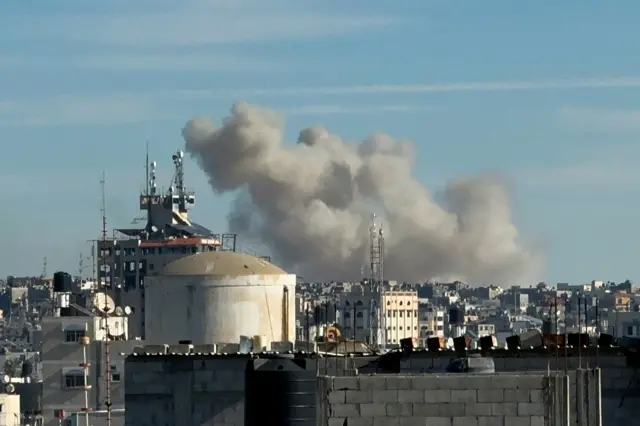 غارات جوية إسرائيلية في خان يونس