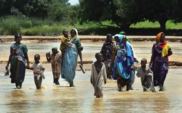 از آغاز درگیری‌ها بسیاری از مردم در سرتاسر سودان از خانه‌های خود آواره شدند