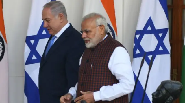 इसराइली प्रधानमंत्री के साथ पीएम मोदी