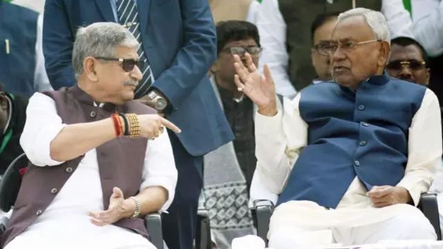 बिहार के मुख्यमंत्री नीतीश कुमार के साथ जदयू अध्यक्ष ललन सिंह