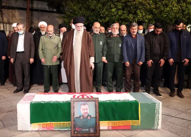 نماز میت برای رضی موسوی