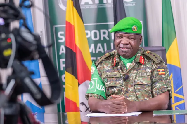 Taliyaha Ciidanka ATMIS Lt. Gen. Sam Okiding
