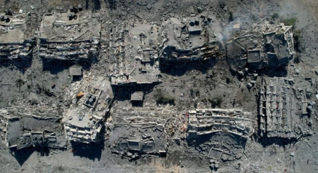 صورة جوية لمبان مقصوفة في غزة