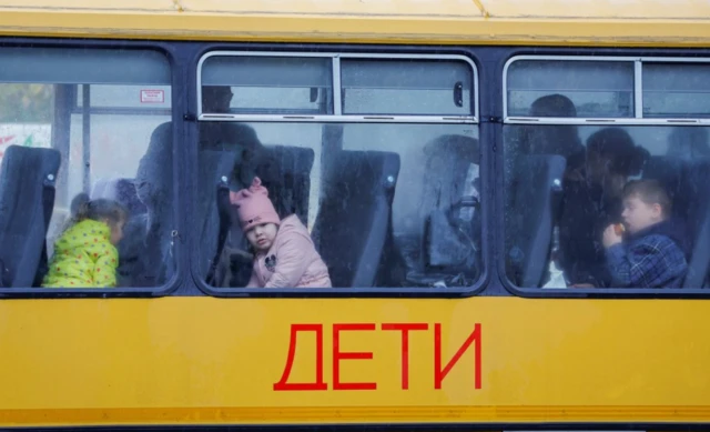 Вывоз детей из оккупированного Херсона в октябре 2022 года