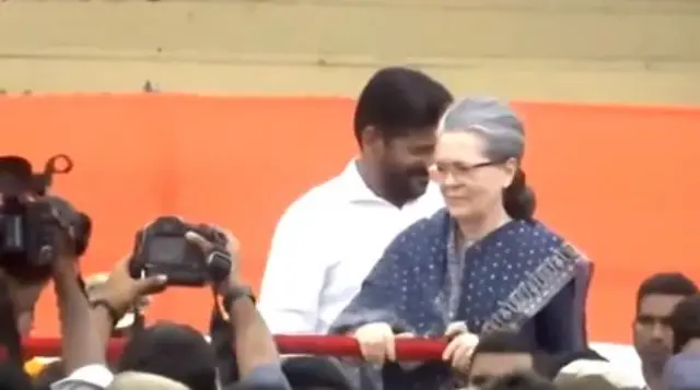 సోనియా గాంధీ, రేవంత్ రెడ్డి