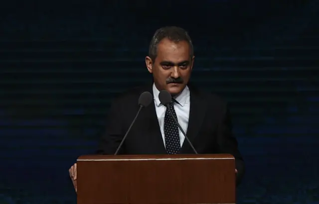 Mahmut Özer
