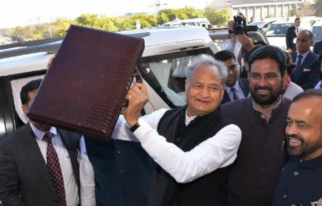 अशोक गहलोत