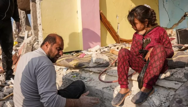 सीरिया में बड़े पैमाने पर तबाही हुई है