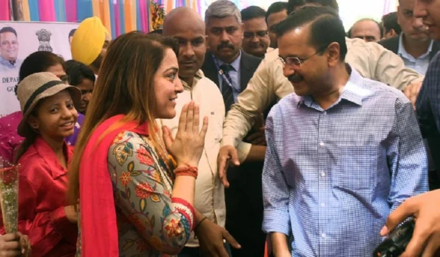 शैली ओबरॉय और अरविंद केजरीवाल