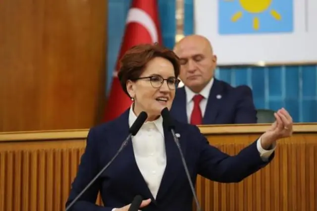 akşener