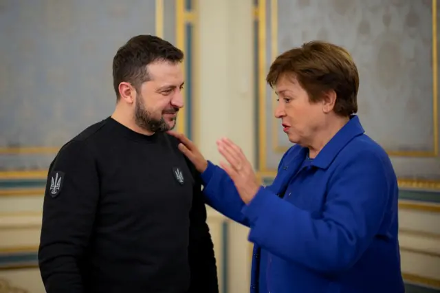 Владимир Зеленский и председатель МВФ Кристалина Георгиева во время встречи в Киеве