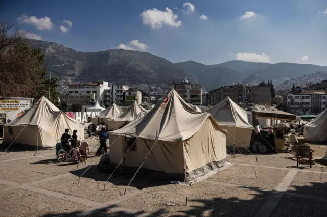 Hatay'daki Kızılay çadırları