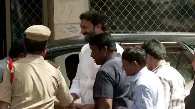 అవినాశ్ రెడ్డి