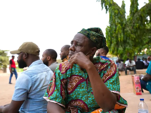 Ndị na-eche ndị ọrụ Inec