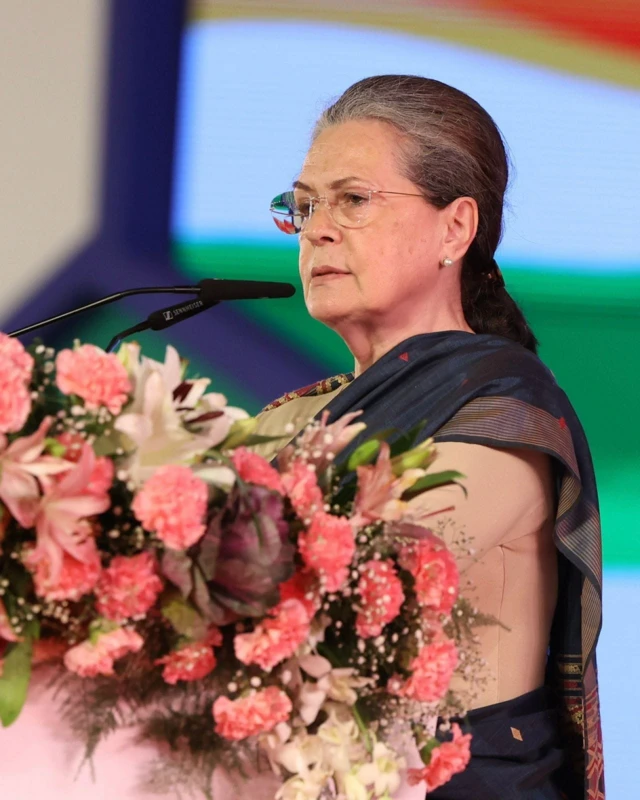 कांग्रेस पार्टी की पूर्व अध्यक्ष सोनिया गांधी