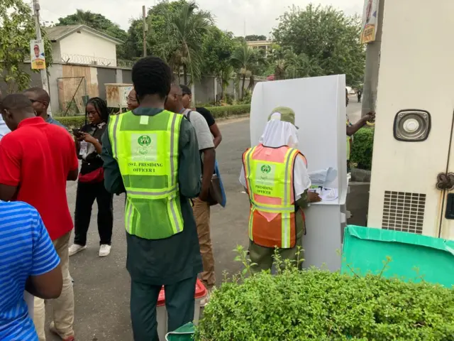 Nkwado ndị ọrụ Inec maka ntuliaka n'Ikoyi