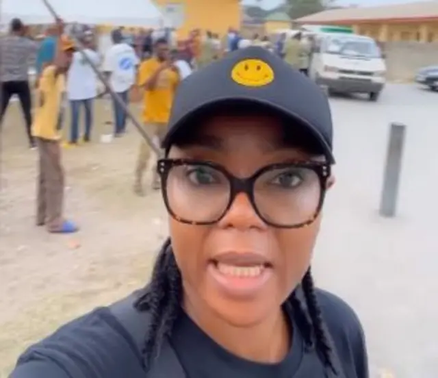 Chioma Akpotha bụ onye tiri mkpu ma kpọkuo ọha mgbe ndị agboro wụbatra ogige ntuliaka ya
