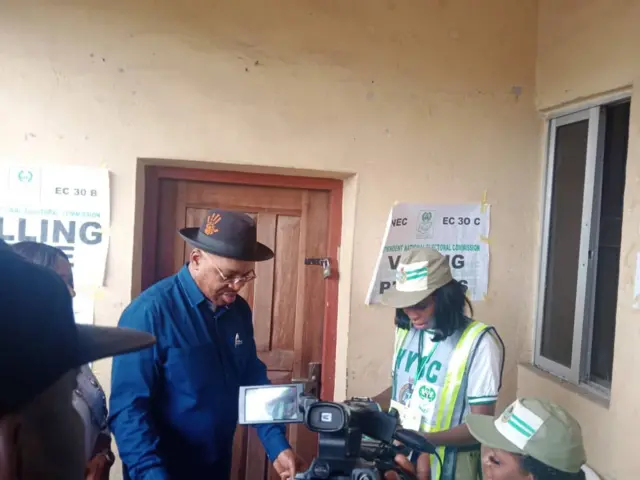 Gọvanọ Udom Emmanuel