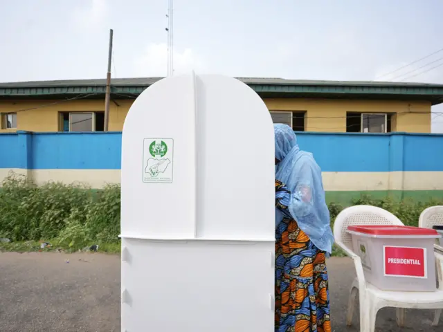Ntuliaka na-aga n'ihu n'akụkụ Naịjirịa ụfọdụ ugbua.