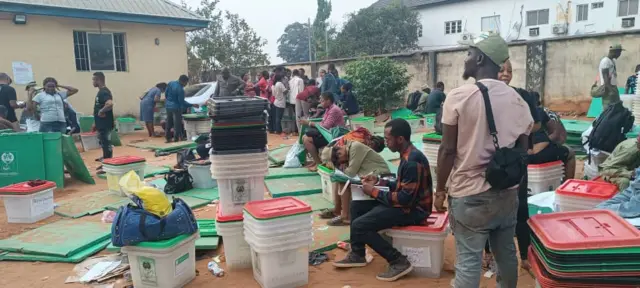 Ndị ọrụ Inec