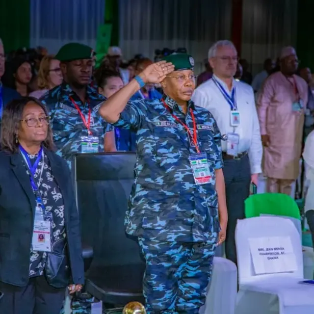 IGP Usman Alkali-Baba dey salute