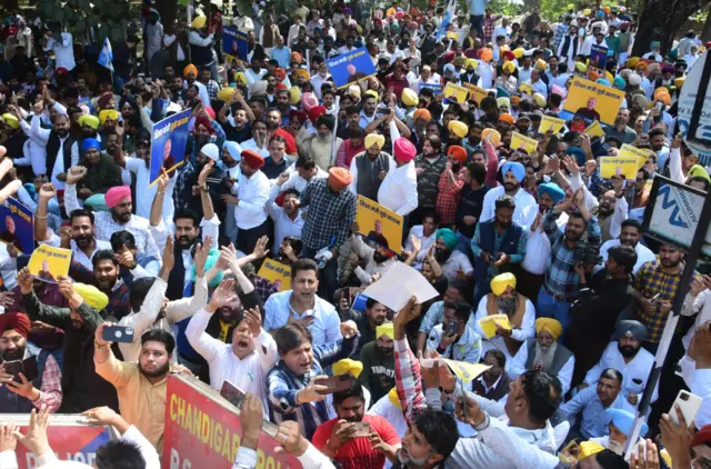 विरोध प्रदर्शन