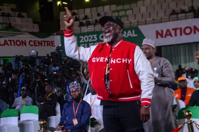 Dino Melanye na-ebo Inec ebubo na ha na-ele APC anya n'ihu n'ọrụ ha.
