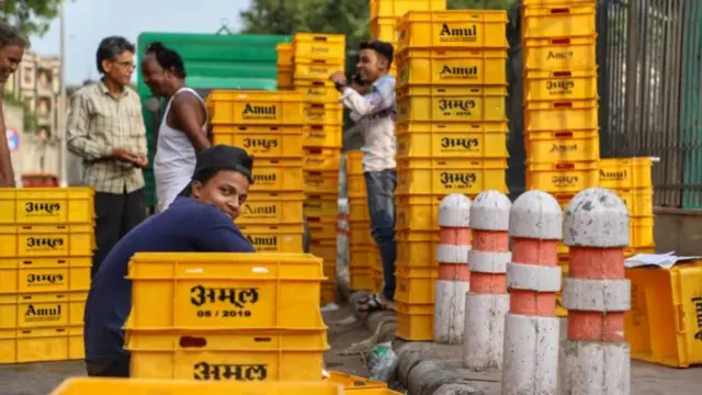 అమూల్ పాలు