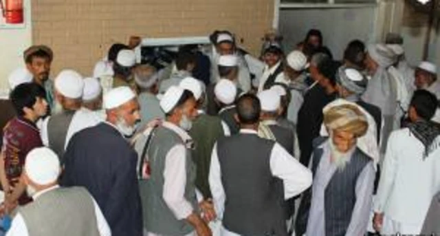 حدود ۱۵۰ هزار مامور متقاع بیش از یک و نیم سال است که منتظر دریافت حقوق ماهوار تقاعدشان هستند