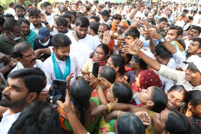 పాదయాత్రలో రేవంత్ రెడ్డి