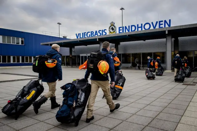 hollanda arama kurtarma ekibi