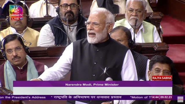 प्रधानमंत्री नरेंद्र मोदी
