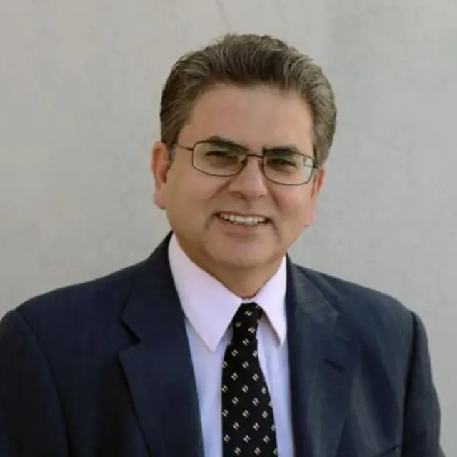صادق خان