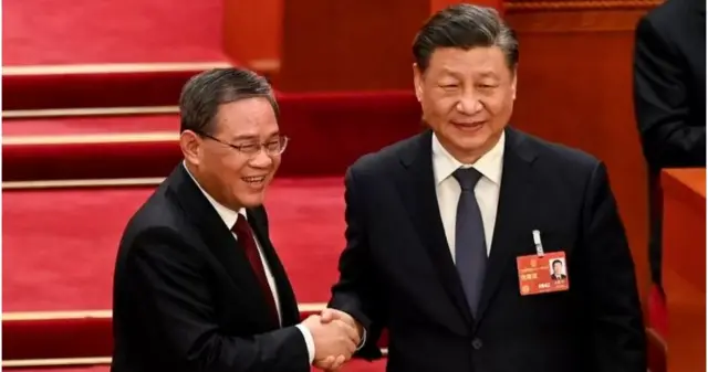 Li Qiang, bidix, waa hoggaamiyihii hore ee Xisbiga Shuuciga ee Shanghai